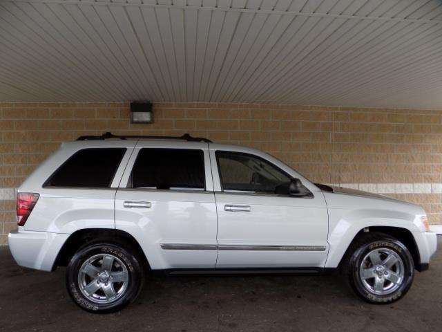 2006 Jeep Grand Cherokee Limited 4dr SUV 4WD w/ Front Side Airbags